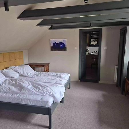 Barka Galeria Hotel Es Etterem Tállya Buitenkant foto