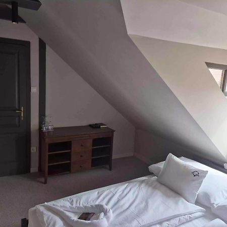 Barka Galeria Hotel Es Etterem Tállya Buitenkant foto
