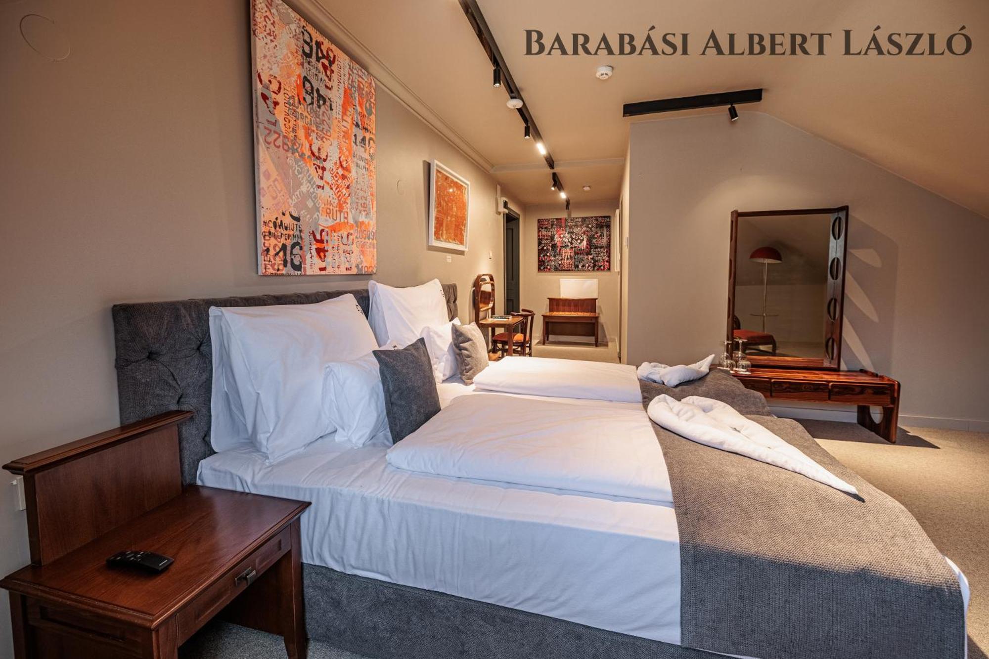 Barka Galeria Hotel Es Etterem Tállya Buitenkant foto