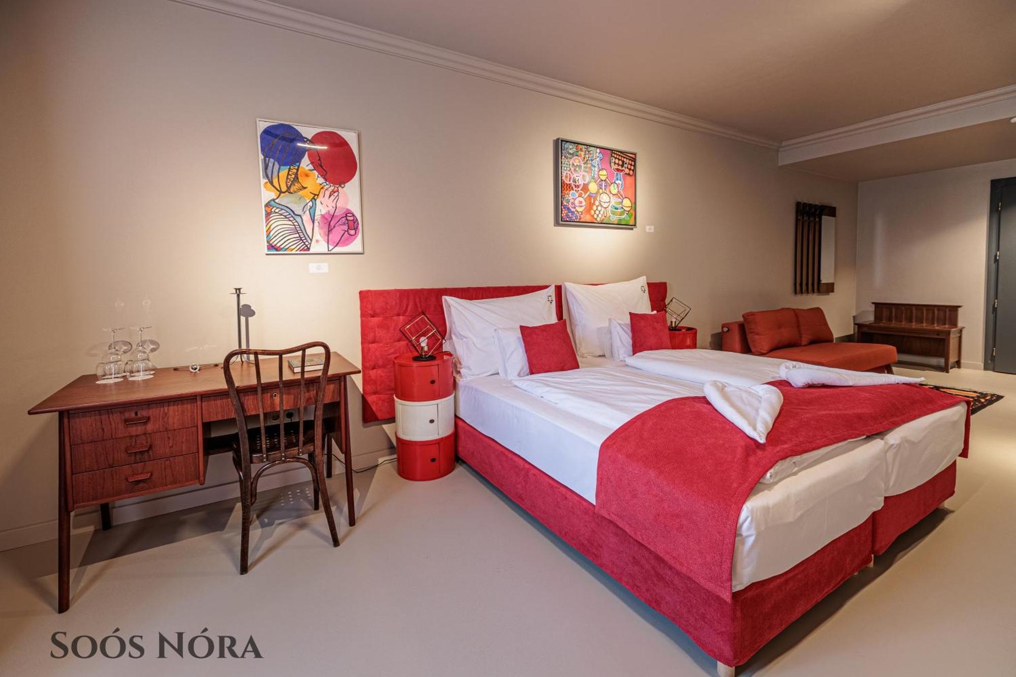 Barka Galeria Hotel Es Etterem Tállya Buitenkant foto